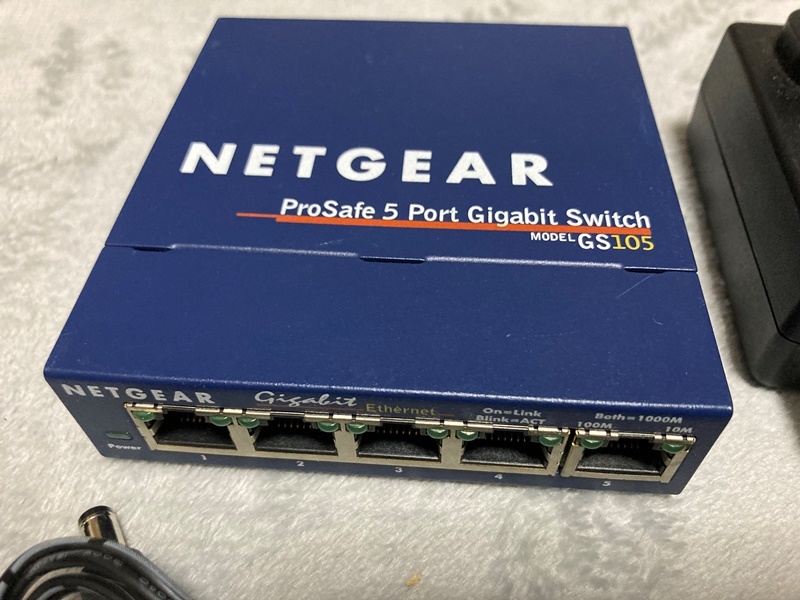 ※USED※ 　NETGEAR ProSafe 5 Port Gigabit Switch Model GS105_画像2