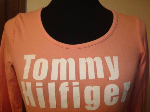 ■ TOMMYHILFIGER トミーヒルフィガー 長袖 ロンT Tシャツ カットソー XS Sサイズ 0 レディース サーモンピンク ロゴ_画像3
