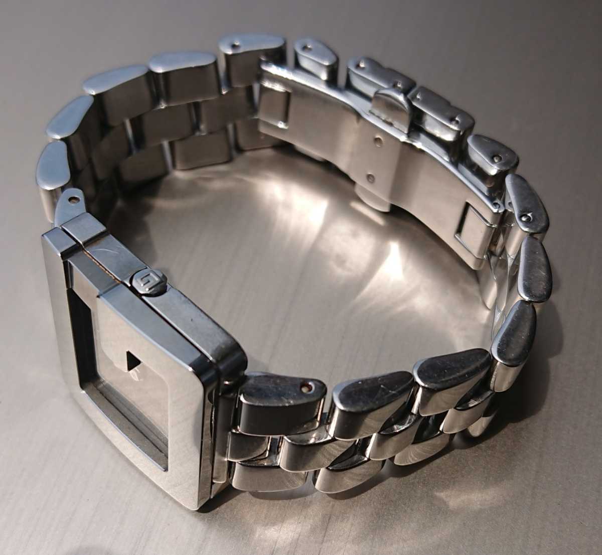 電池交換済み GUCCI グッチ 3600L Gロゴフェイス スクエア クォーツ/QZ レディース 腕時計 シルバー ブラック文字盤 稼働品 送料無料