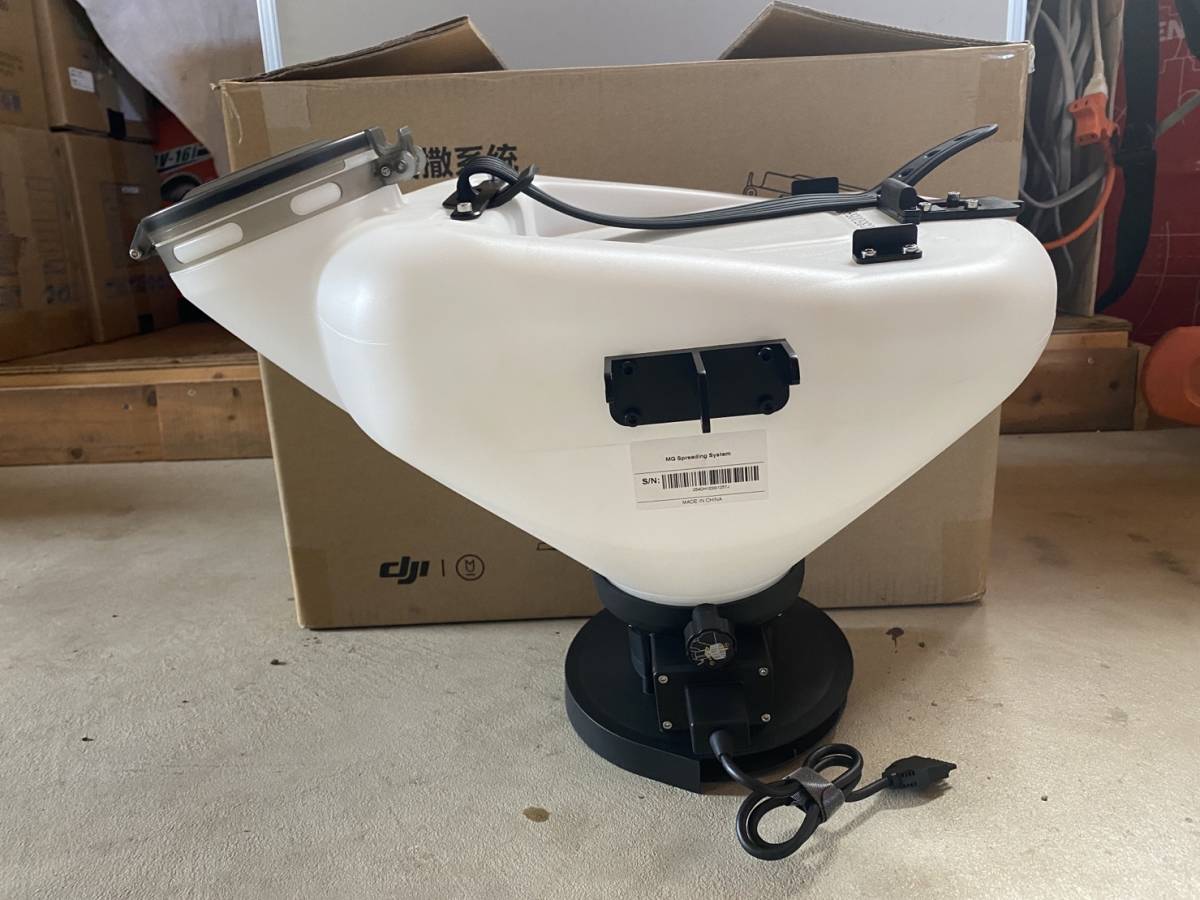 農業用ドローン/DJI/Agras MG-1/粒剤散布装置/美品/送料無料 農業 農業用ドローン/DJI/Agras MG-1/粒剤散布装置/美品/送料無料 農業