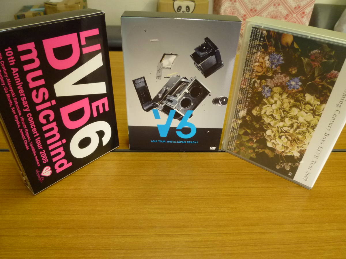 32 DVD V6 ASIA TOUR 2010 in JAPAN READY? ASIA盤 / 20th Century LIVE TOUR 2009 / HONEY HONEY HONEY 限定版 3点セット　20220712_画像1