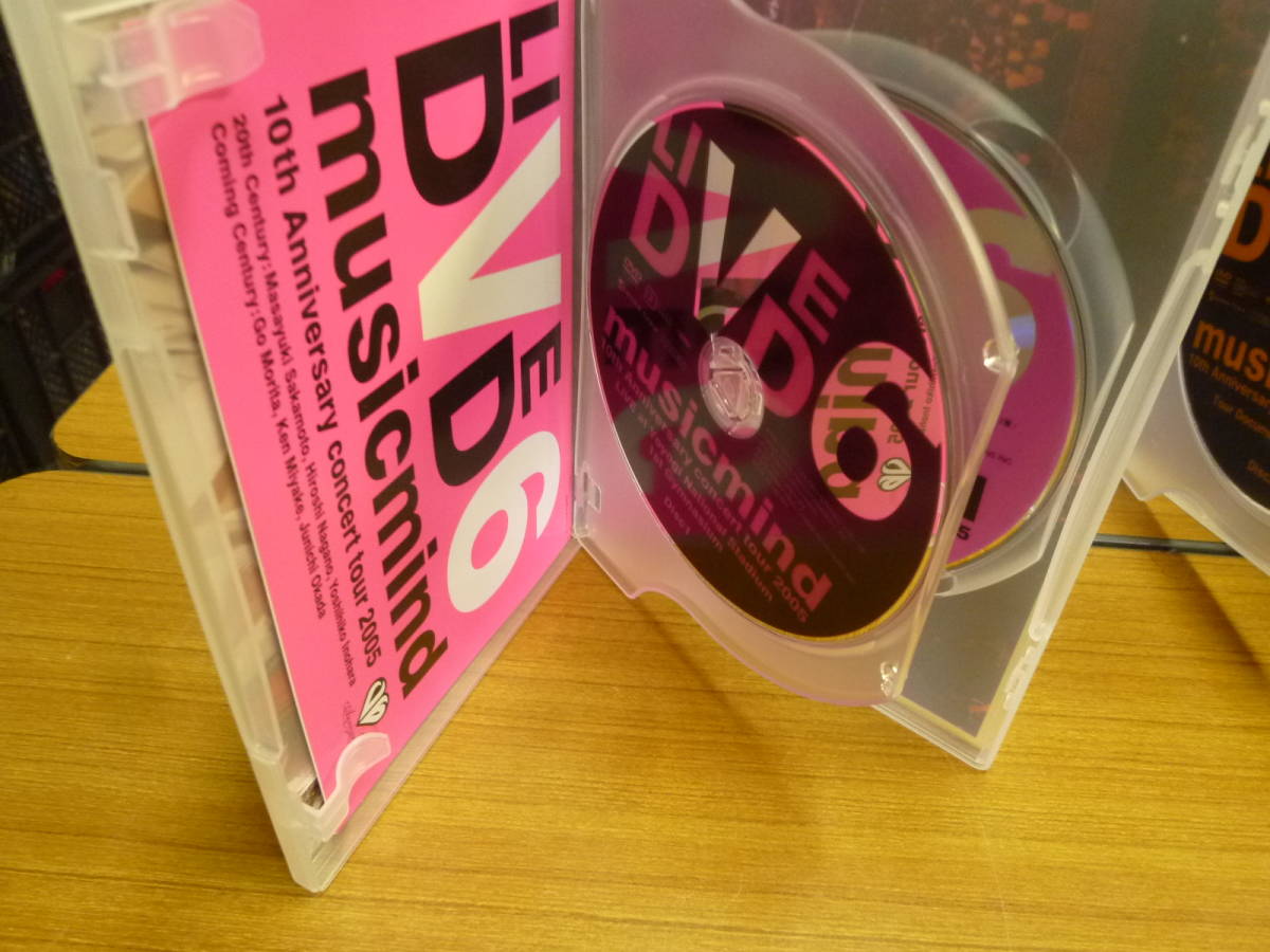 32 DVD V6 ASIA TOUR 2010 in JAPAN READY? ASIA盤 / 20th Century LIVE TOUR 2009 / HONEY HONEY HONEY 限定版 3点セット　20220712_画像3