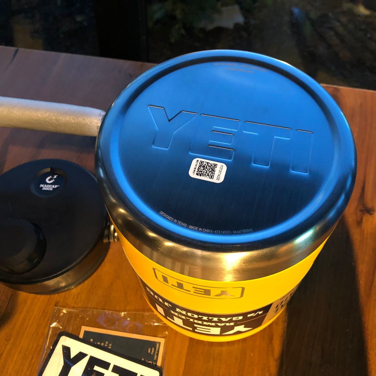 新品未使用☆ALPINE YELLOW 新品☆YETI イエティ ハーフガロン