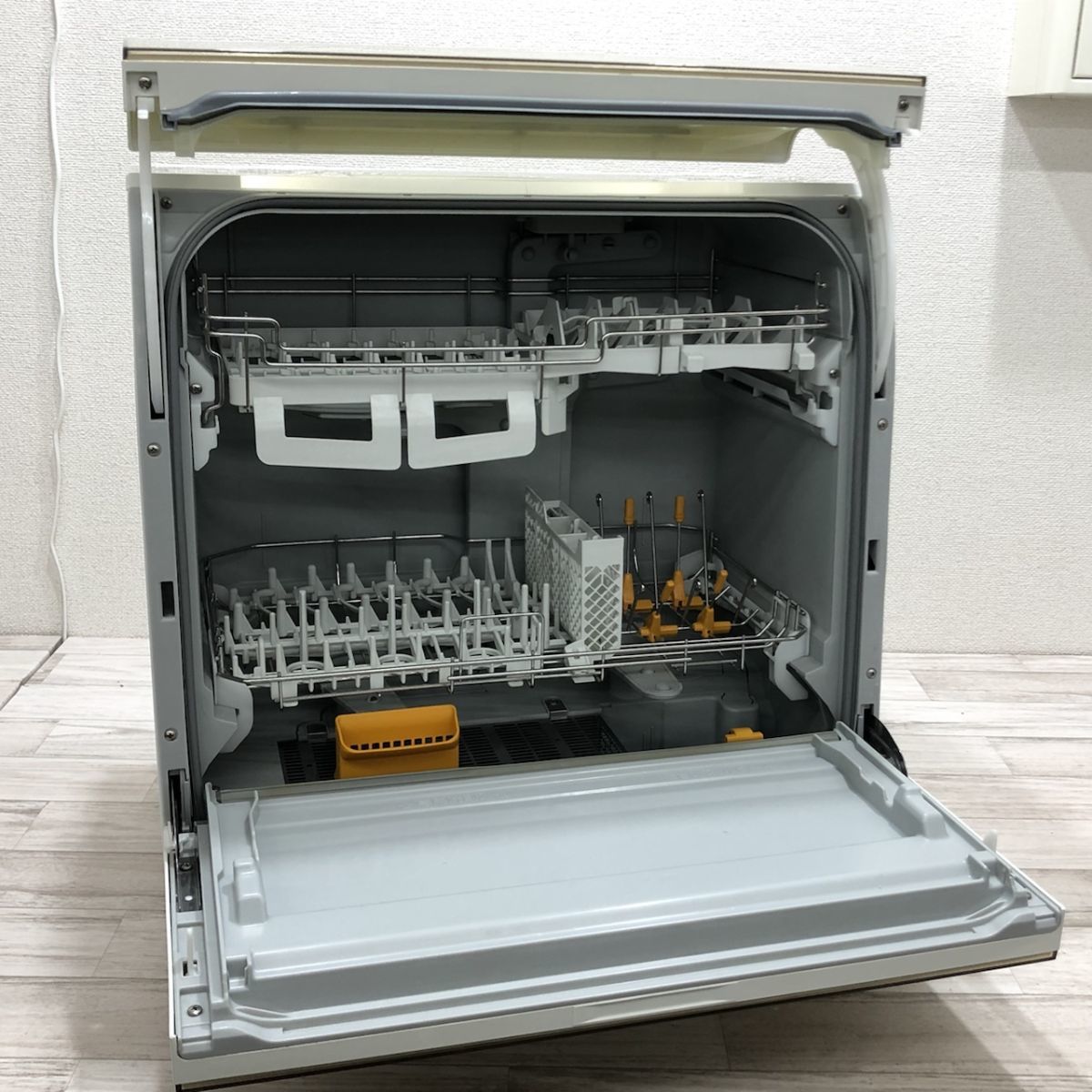 Panasonic 食器洗い乾燥機 NP-TR9-C 2017年製 Q1598(食器洗い乾燥機 