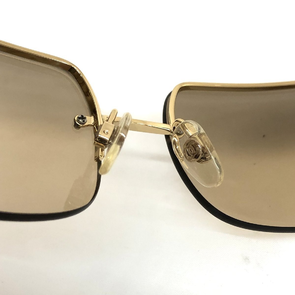 極美品 CHANEL シャネル サングラス ココマーク 4104-B 62 15 120 ゴールド ラインストーン レンズブラウン グレーグラデーション RLV2133