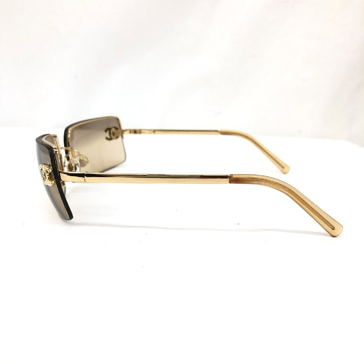 極美品 CHANEL シャネル サングラス ココマーク 4104-B 62 15 120 ゴールド ラインストーン レンズブラウン グレーグラデーション RLV2133