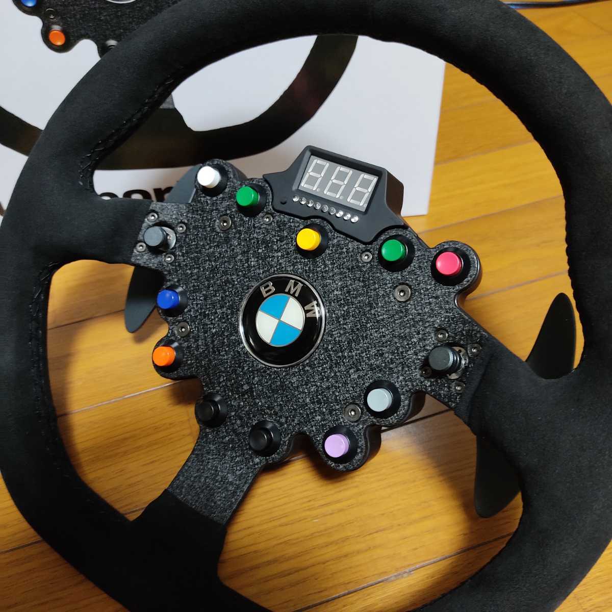 Fanatec ClubSport Steering Wheel BMW GT2 超美品 レア品 振動 Fanatec ClubSport Steering Wheel BMW GT2 超美品 レア品 振動