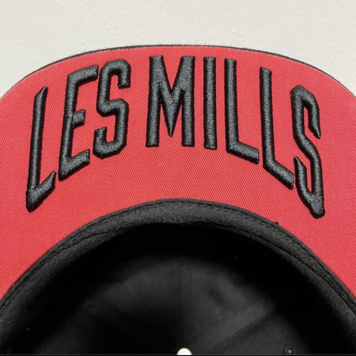 完売品 激レア LesMills Reebok レズミルズ リーボック 刺繍 LM ロゴ