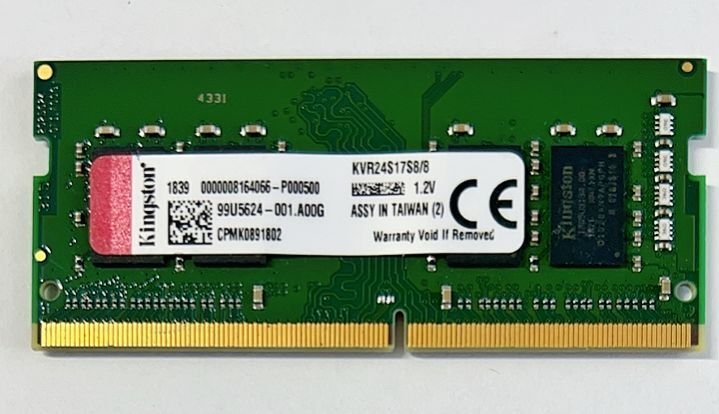 ★送料無料★Kingston DDR4 KVR24S17S8/8 1.2V 8GB×1 ノート用メモリ★動作品★AE305_画像1