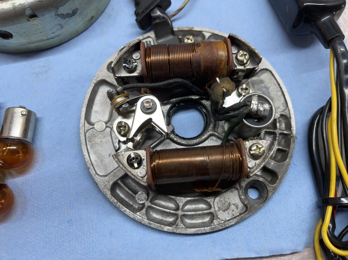 ホンダ モンキーで使用 純正 6V ジェネレーター 日立 フライ ホンダ モンキーで使用 純正 6V ジェネレーター 日立 フライ