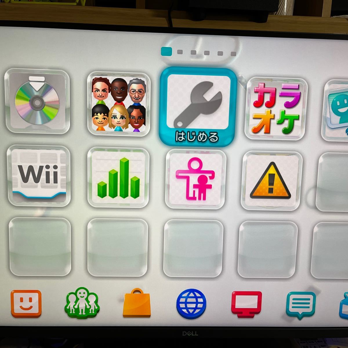 WiiU ニンテンドー シロ　8GB 動作確認済み　初期化済み