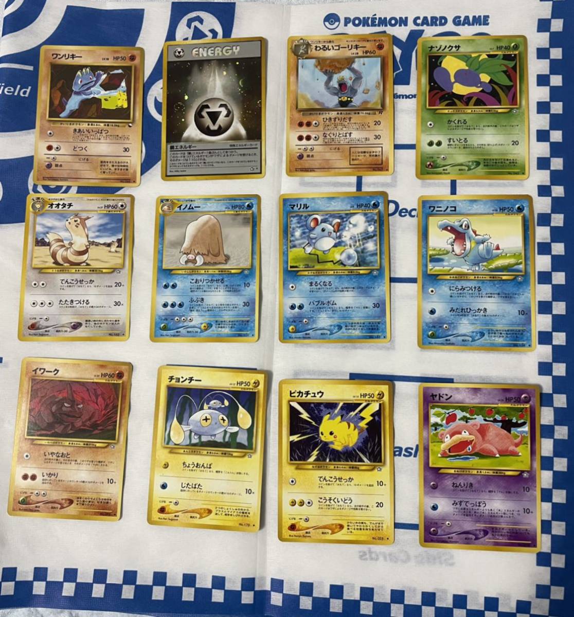 ポケモンカード 旧裏面 37枚まとめ売り ピカチュウ、ヒトカゲ