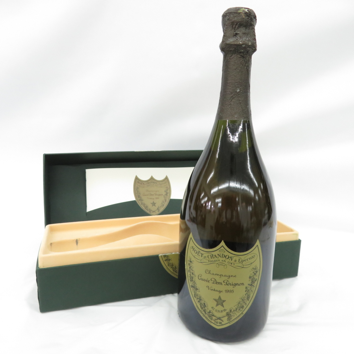 ドンペリニヨン ヴィンテージ 2012 シャンパン専用箱、冊子付 750ml-