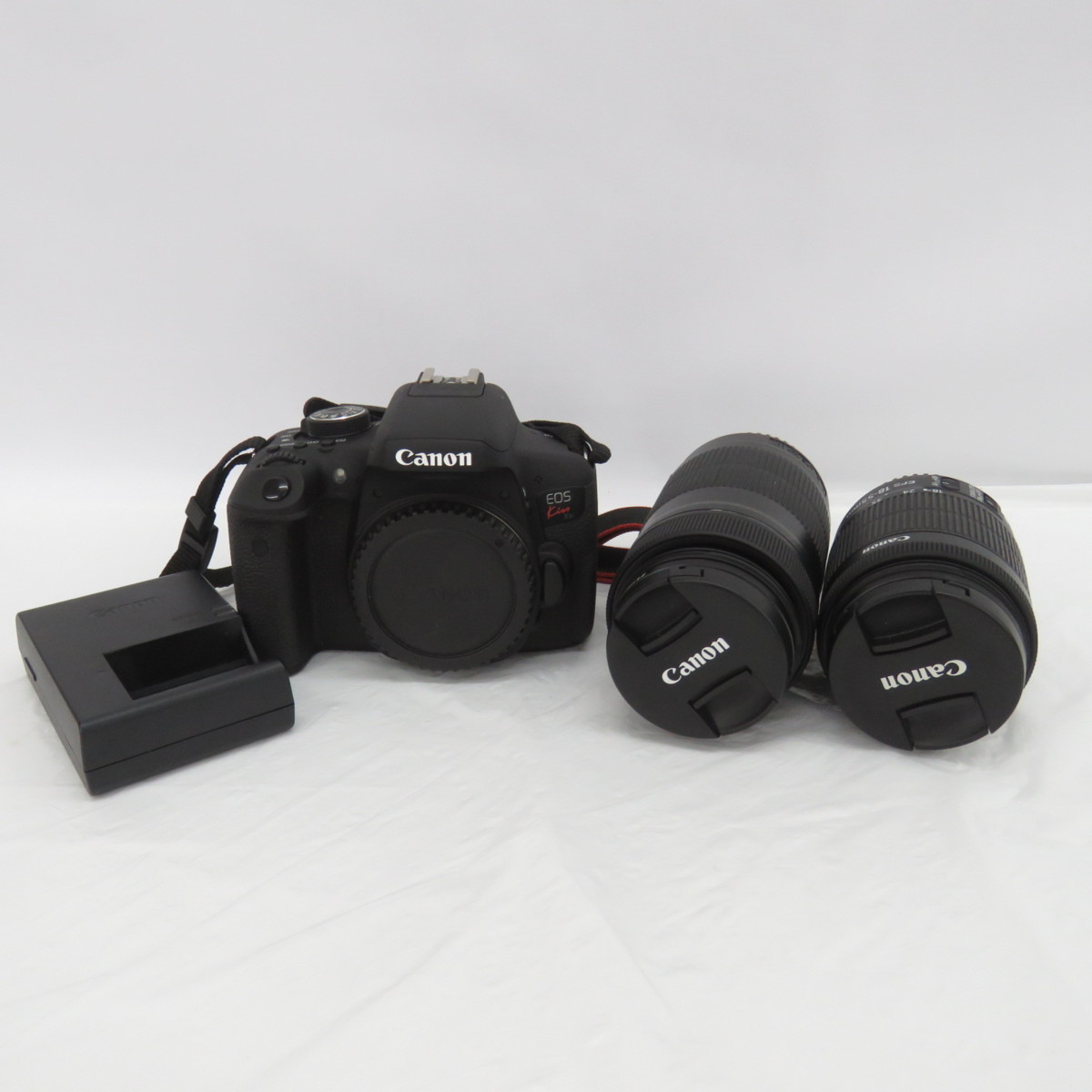 品】Canon キャノン デジタル一眼レフカメラ EOS Kiss X8i ダブル
