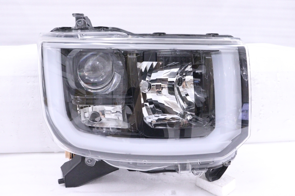27-459☆美品☆LED LA700S ウェイク☆右ヘッドライト STANLEY W2664 打
