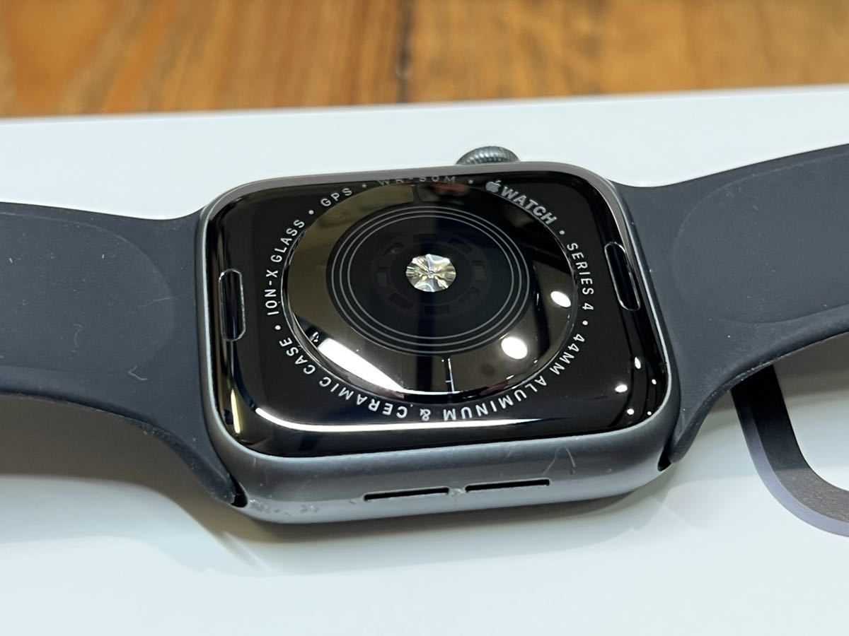 Apple Watch series4 44mm スペースグレイ アルミ transparencia3 