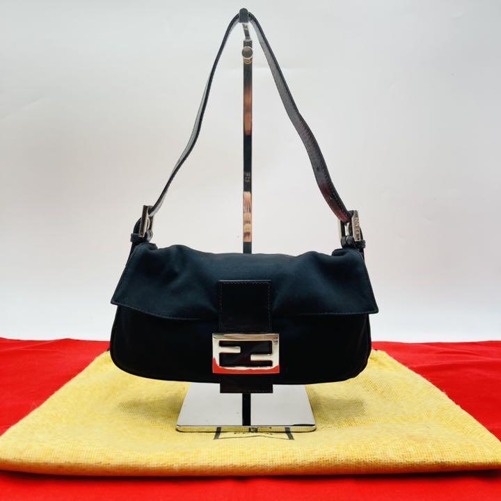 【極美品】FENDI フェンディ マンマバケット FF ショルダーバッグ ハンド ワンショルダー 肩掛け コットンジャージ キャンバス 黒 ブラック