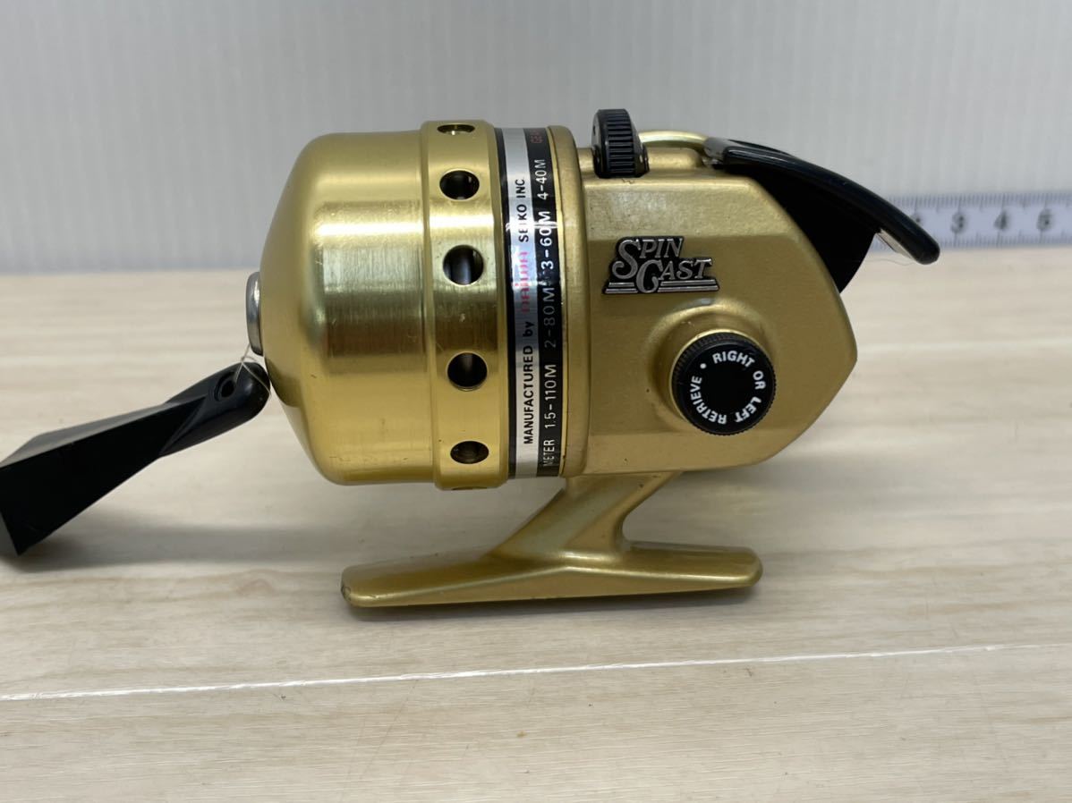 釣り具　リール　DAIWA スピンキャスト 20DX 等　スピニングリール　まとめて5点　1円スタート_画像2