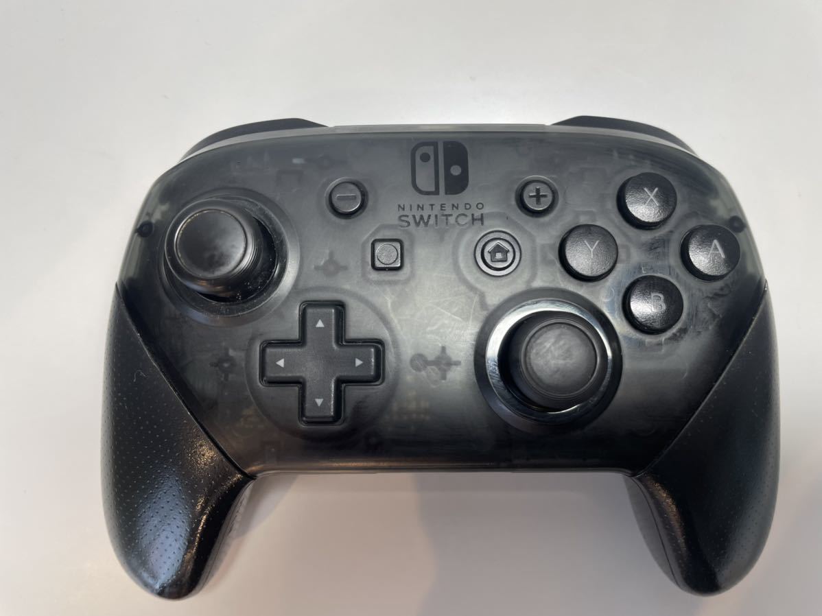 ニンテンドースイッチ Nintendo Switch 本体とプロコン pro