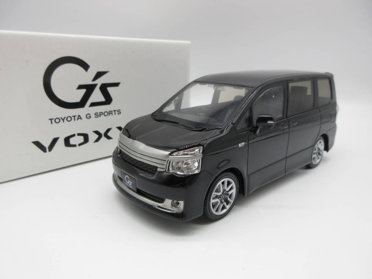 1/24 トヨタ ヴォクシー VOXY G`s 70系 後期 非売品 カラーサンプル