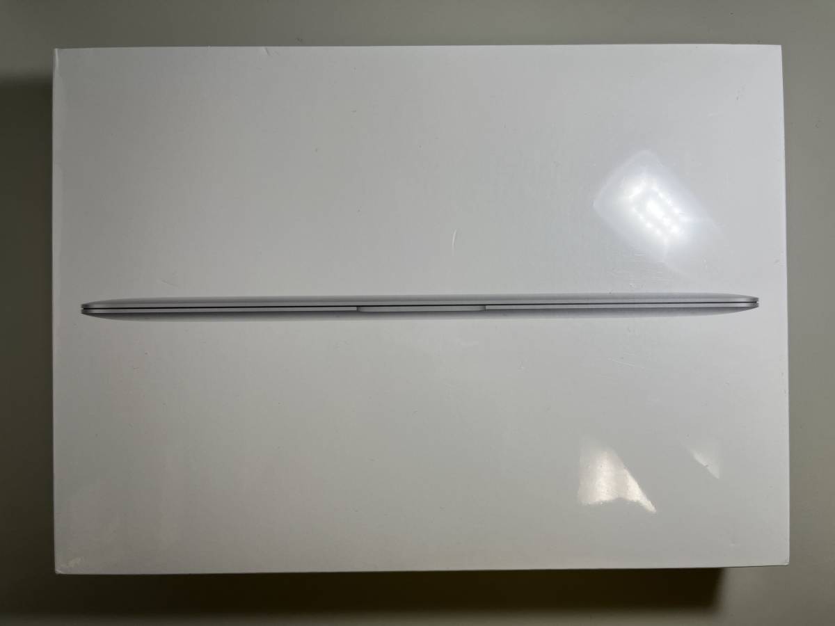 新品未開封★MacBook 1200/12 MJY42J/A [スペースグレイ]　アップル Apple★第5世代 Core M 1.2GHz/2コア/SSD：512GB/8GB/12型　送料無料_画像4