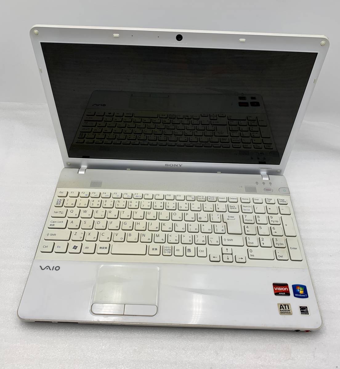 (ジャンク) ソニー　SONY VAIO PCG-61611N シルバー　動作未確認 HDD無し メモリ2GB×2　中古 現状品　275268101015002_画像1