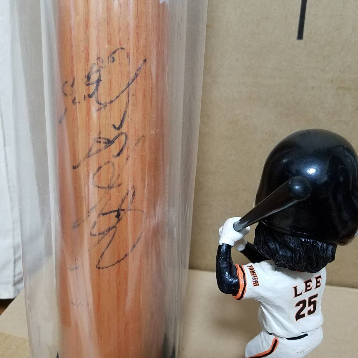 李承燁 イ・スンヨプ 実使用バット(直筆サイン)/バブルヘッド 李承燁 イ・スンヨプ 実使用バット(直筆サイン)/バブルヘッド