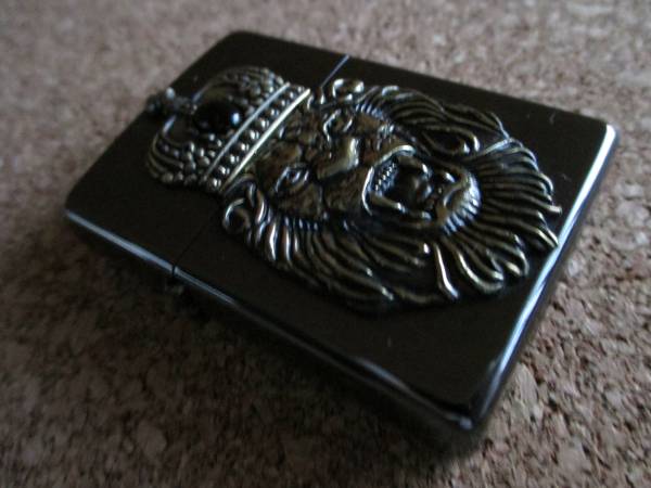 【超新作】 ZIPPO 『ライオンキング ブラック 』2014年5月製造 クラウン タウン＆カントリー