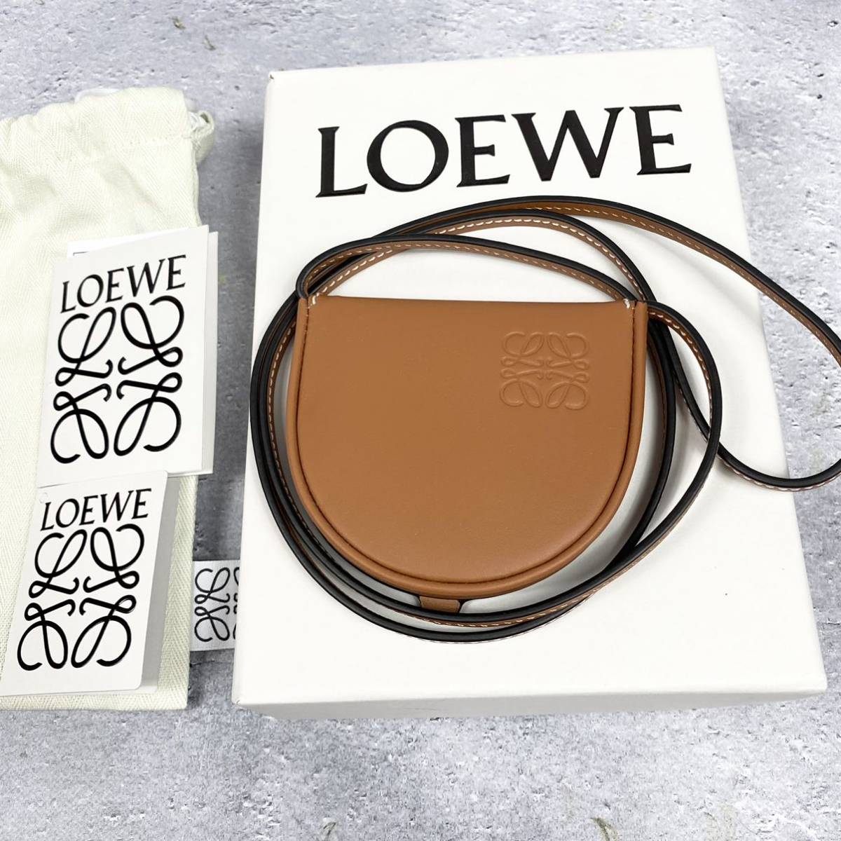 新品100%本物 LOEWE ヒールポーチ ミニ ロエベ lp2m.ustjogja.ac.id