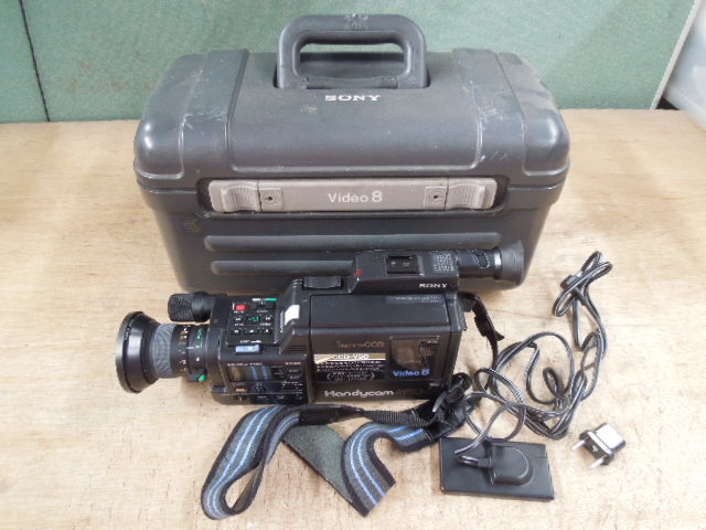 ヤフオク! - ○ソニー 8ミリ ビデオカメラ CCD-V90※ジャンク□...