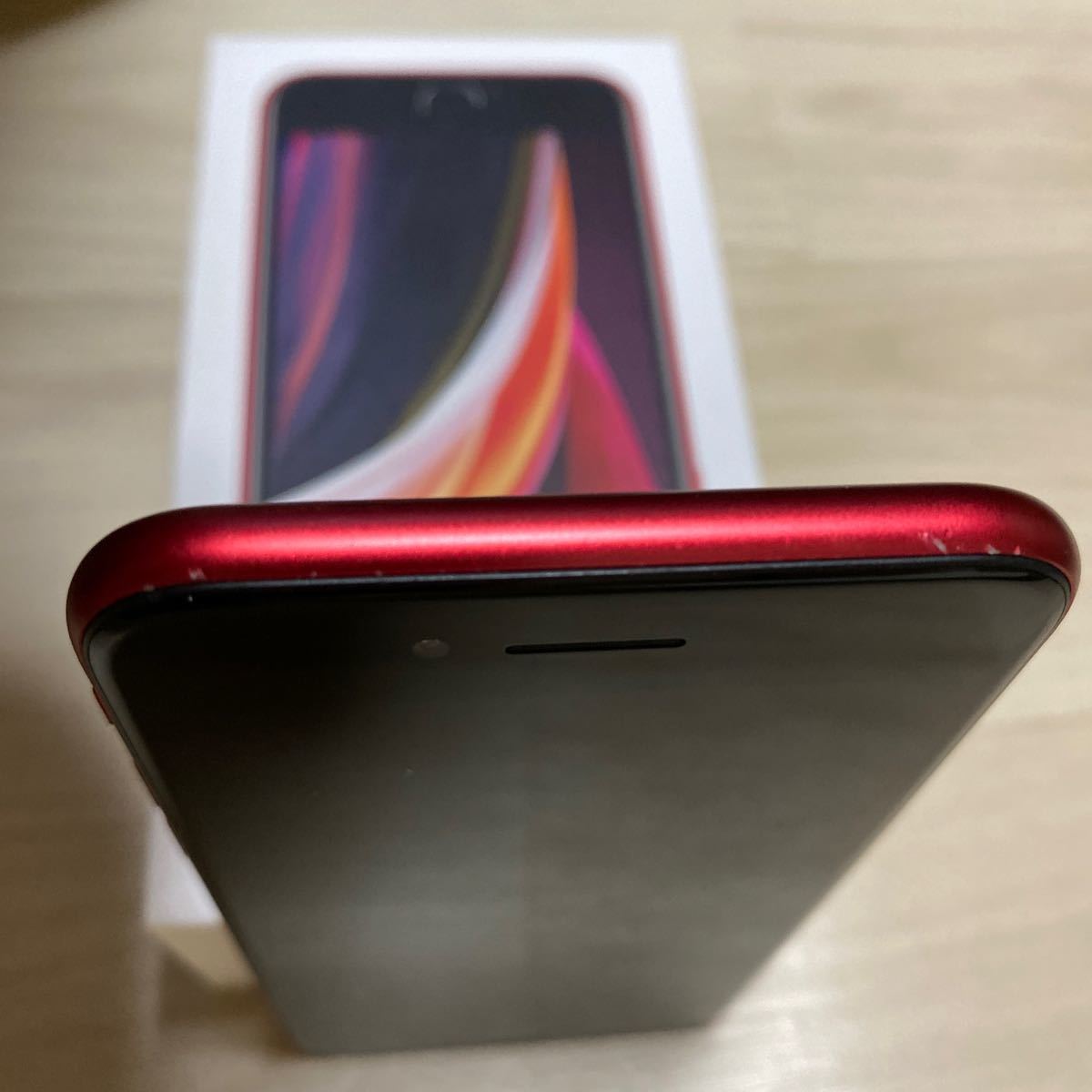 [美品]iPhone SE 第２世代 128GB 赤 SIMフリー
