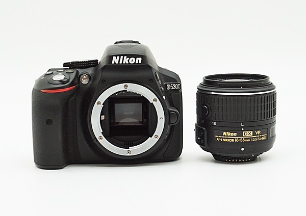 ◇美品【Nikon ニコン】D5300 18-55 VR II レンズキット デジタル一眼