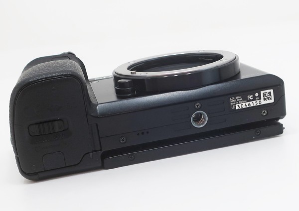 ◇【SONY ソニー】α6000 パワーズームレンズキット ILCE-6000L ミラー