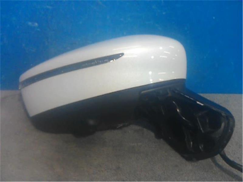 日産 純正 ノート 《 E12 》 右サイドミラー P61700-21002910
