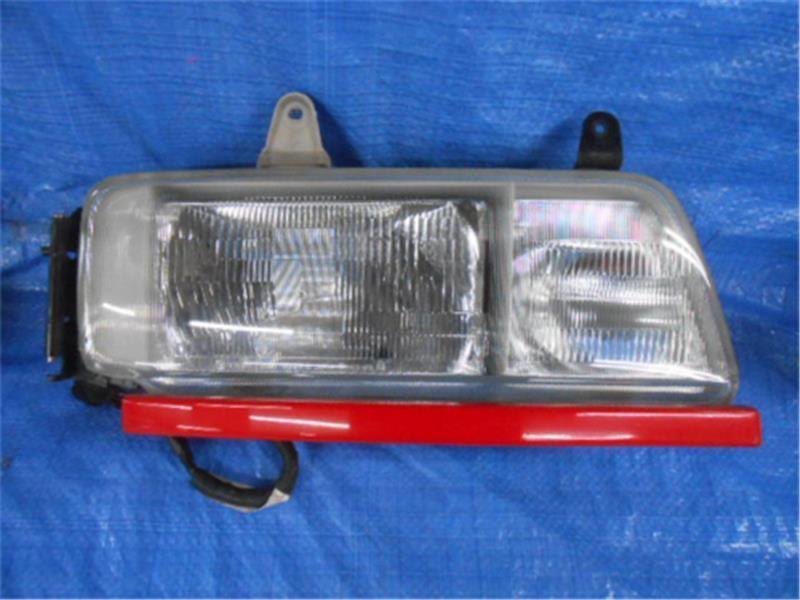  Isuzu large original Forward { FSR35D3 } right head light P31400-21009132