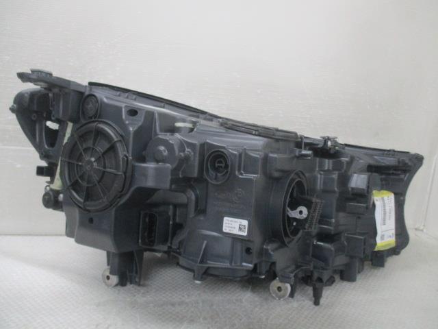 BMW 7 серии DBA-7A30 левая фара ASSY 63117408701 331919