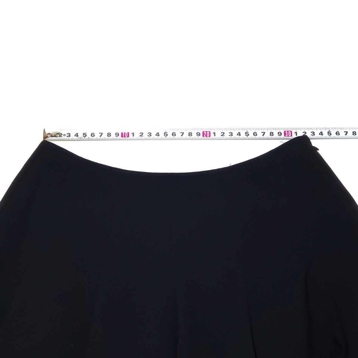 TO BE CHIC toe Be Schic black knees height skirt size 40( approximately L size corresponding )