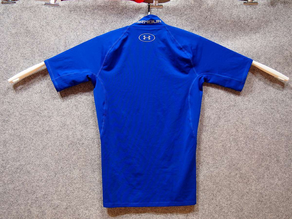 アンダーアーマーUNDER ARMOUR サッカー フットサル インナーシャツ コンプレッションウェア 半袖 [サイズ: MD /カラー: 青系]