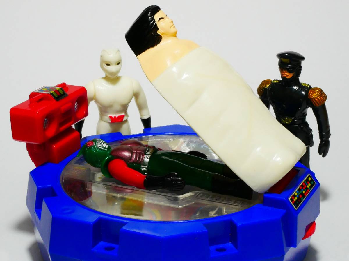 ポピー 仮面ライダー 改造手術台セット スカイライダー ソフビ ポピー 仮面ライダー 改造手術台セット スカイライダー ソフビ