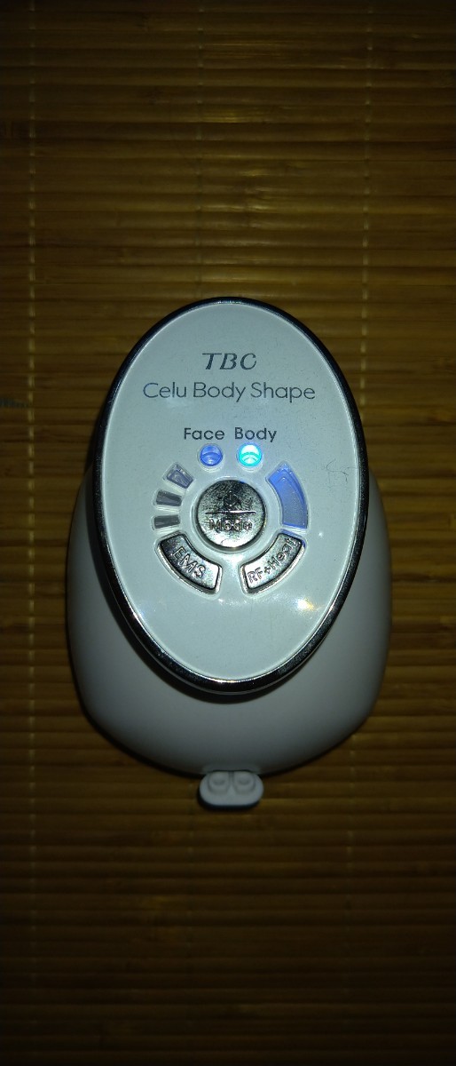 TBC  家庭用美容器　セルフボディシェイプ