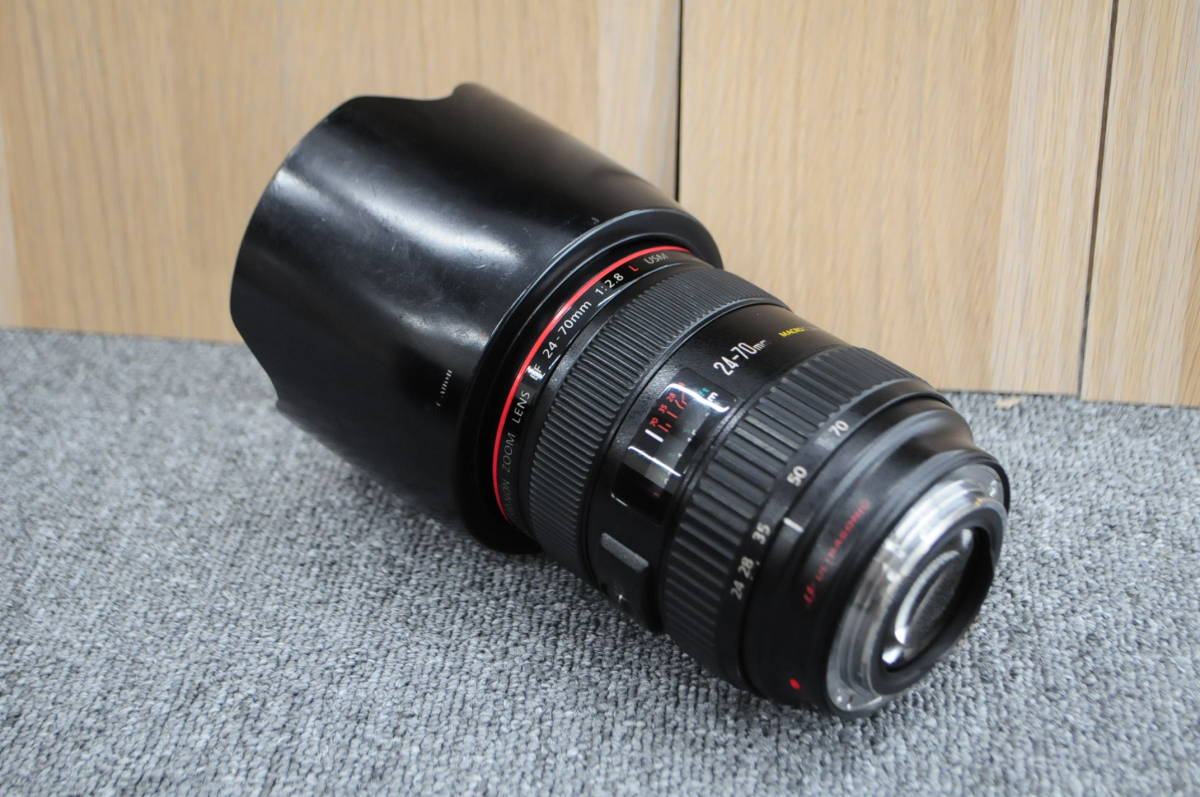 ☆大三元レンズ☆ キヤノン Canon EF24-70mm F2.8L USM 箱など付属品