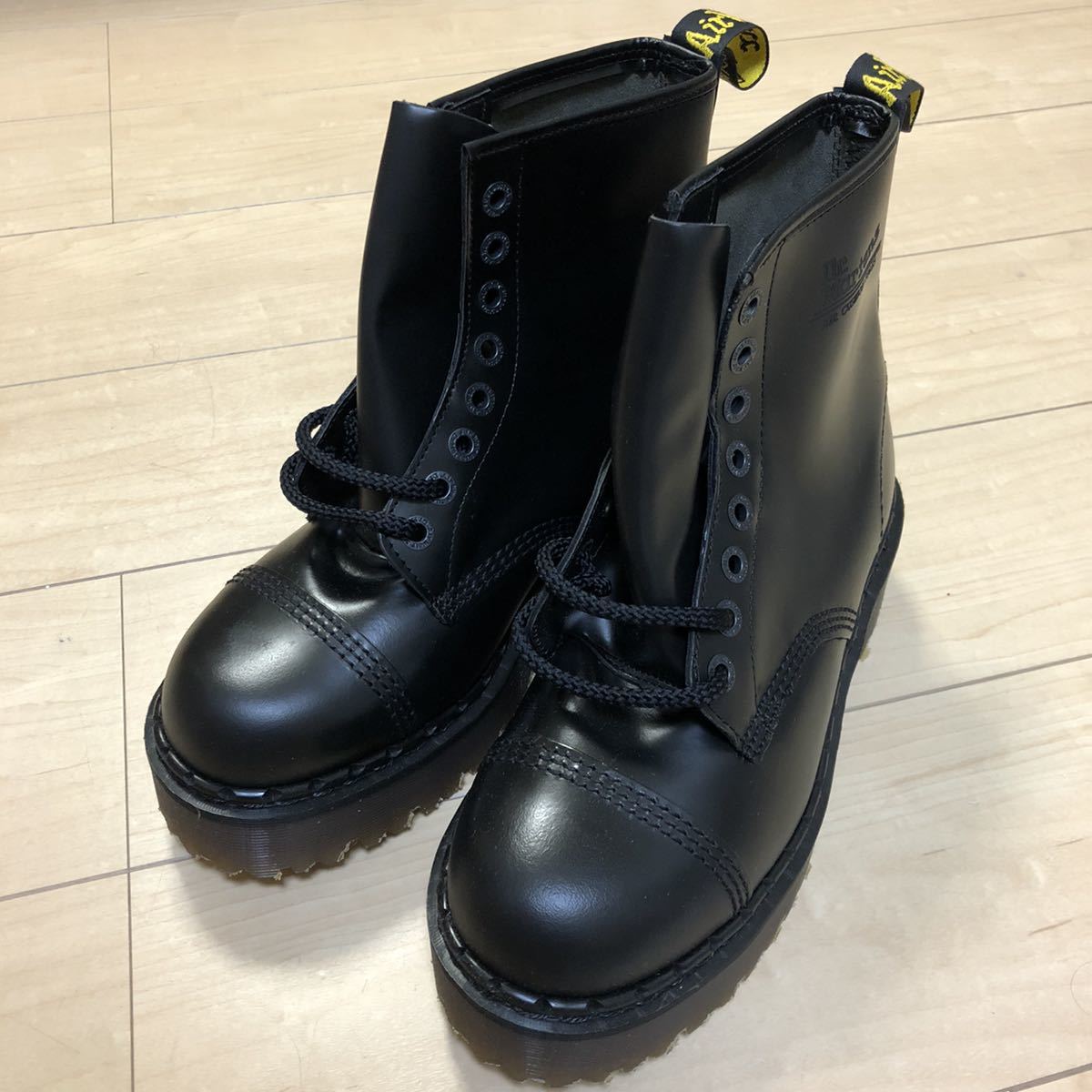 廃盤モデル・希少・タグ付き新品・英国製】 Dr.Martens ドクター