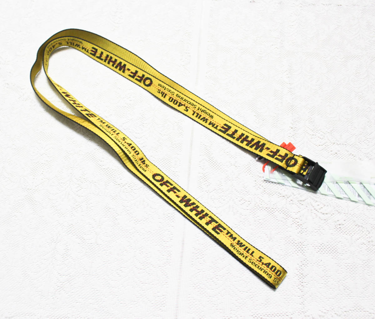 Off-White オフホワイト》新品 イタリア製 ロゴ刻印 長尺 Off-White オフホワイト》新品 イタリア製 ロゴ刻印 長尺