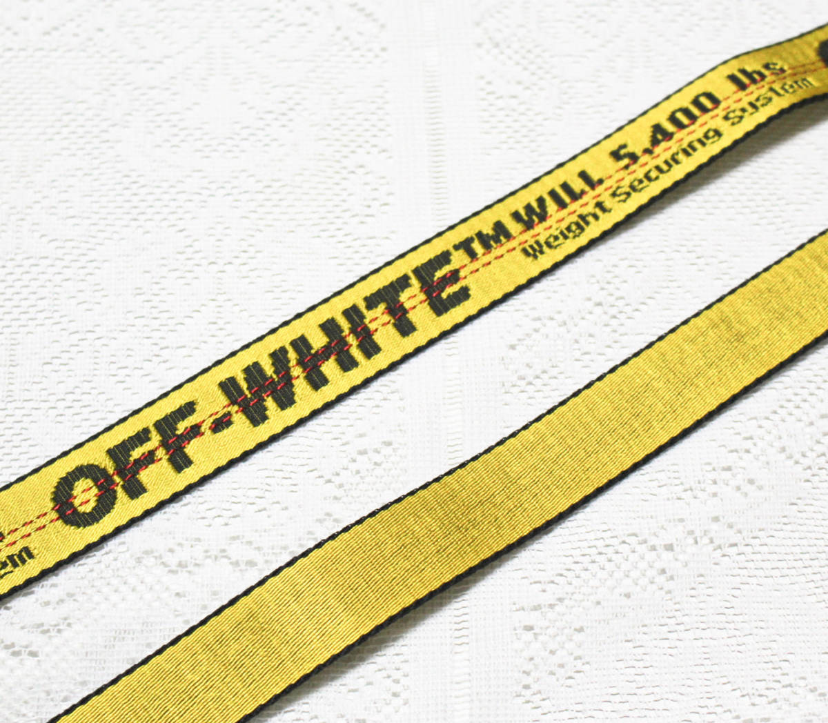 Off-White オフホワイト》新品 イタリア製 ロゴ刻印 長尺 Off-White オフホワイト》新品 イタリア製 ロゴ刻印 長尺