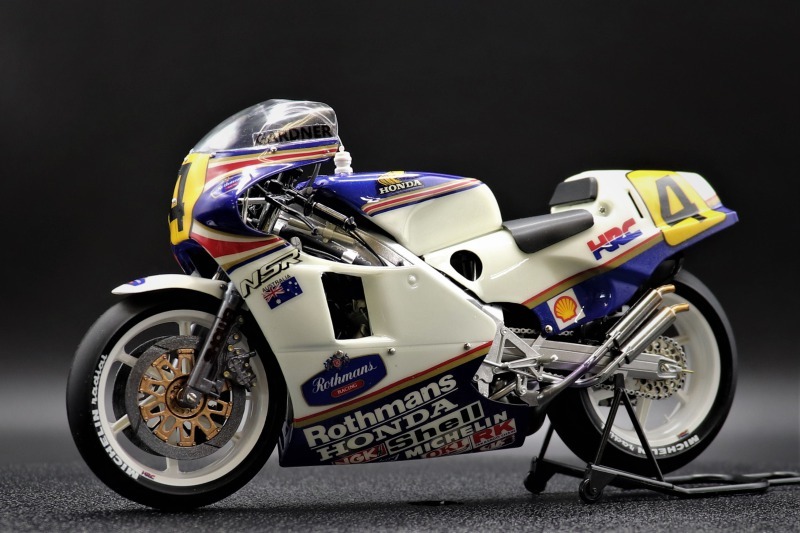 Yahoo!オークション - ホンダ NSR500 ロスマンズ #4 ワイン Yahoo!オークション - ホンダ NSR500 ロスマンズ #4 ワイン