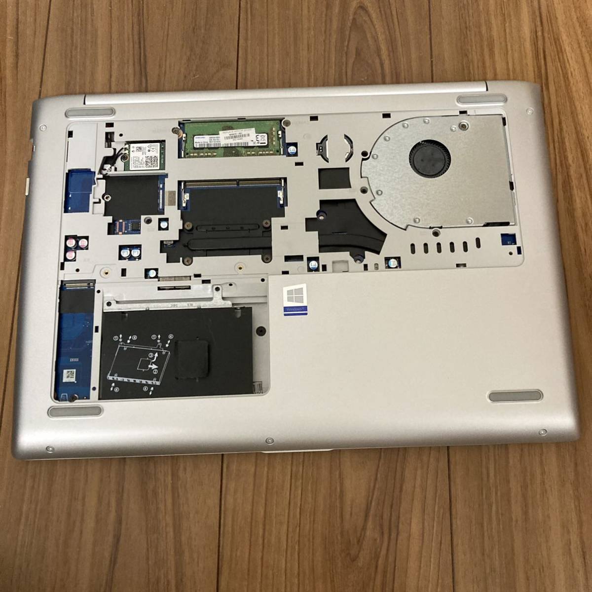 ジャンク ノートパソコン HP i5 第8世代 通電ランプ点灯せず ジャンク ノートパソコン HP i5 第8世代 通電ランプ点灯せず