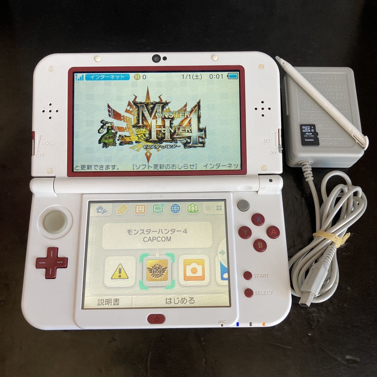 【送料無料】 NEW 3DS LL ファミコンバージョン 完動品　付属品完備 本体