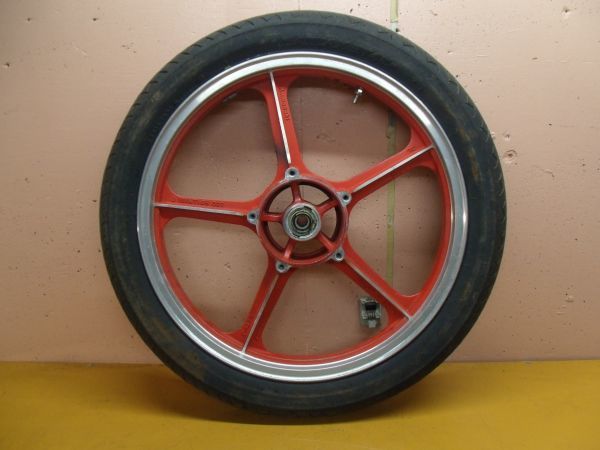 Z400GP Z550GP フロントホイール 一台解体 10900㎞ 検)GPZ FX