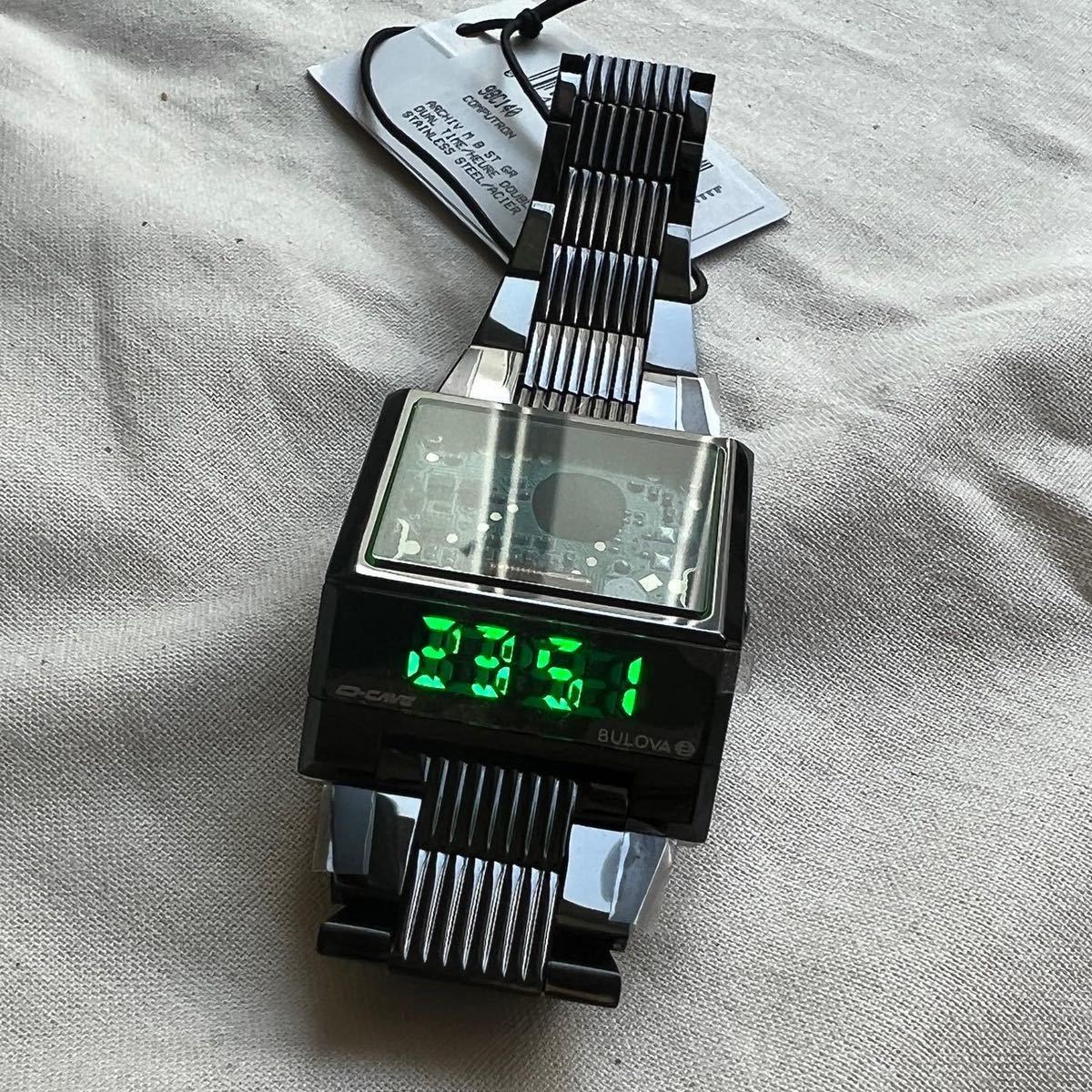 【日本未発売モデル】腕時計 ブローバ Bulova D-Cave 98C140 メンズ ブラック_画像1