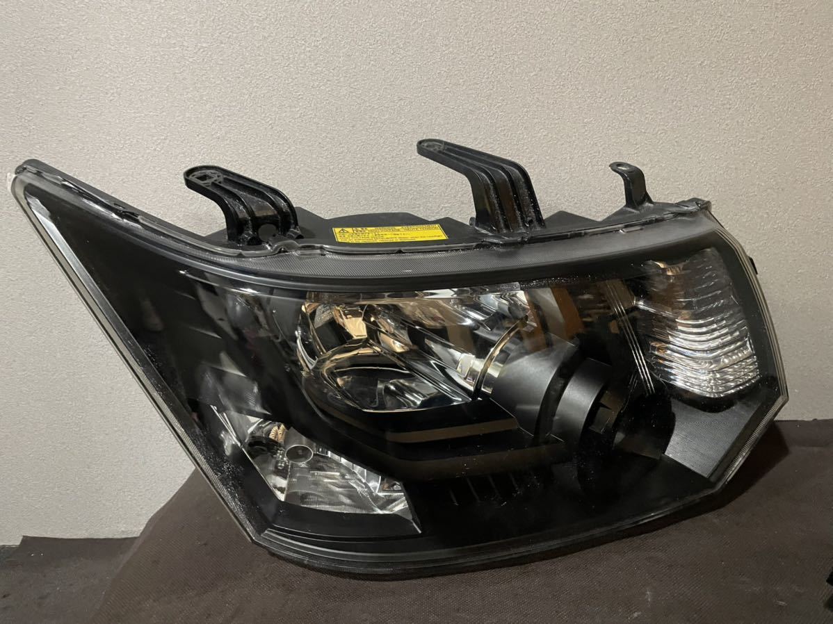 4-707-8 ☆レンズ クリア 塗装済☆ デリカ D5 CV5W 純正 HID 4-707-8 ☆レンズ クリア 塗装済☆ デリカ D5 CV5W 純正 HID